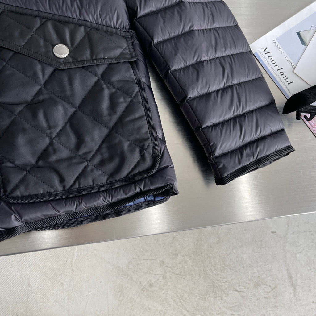 BURBERRY TRENCH JACKET