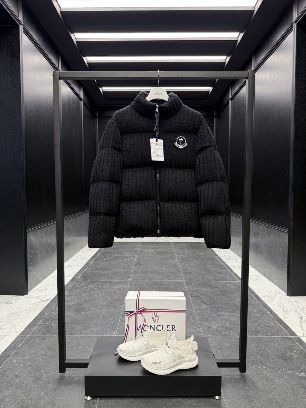 GIUBBOTTO MONCLER