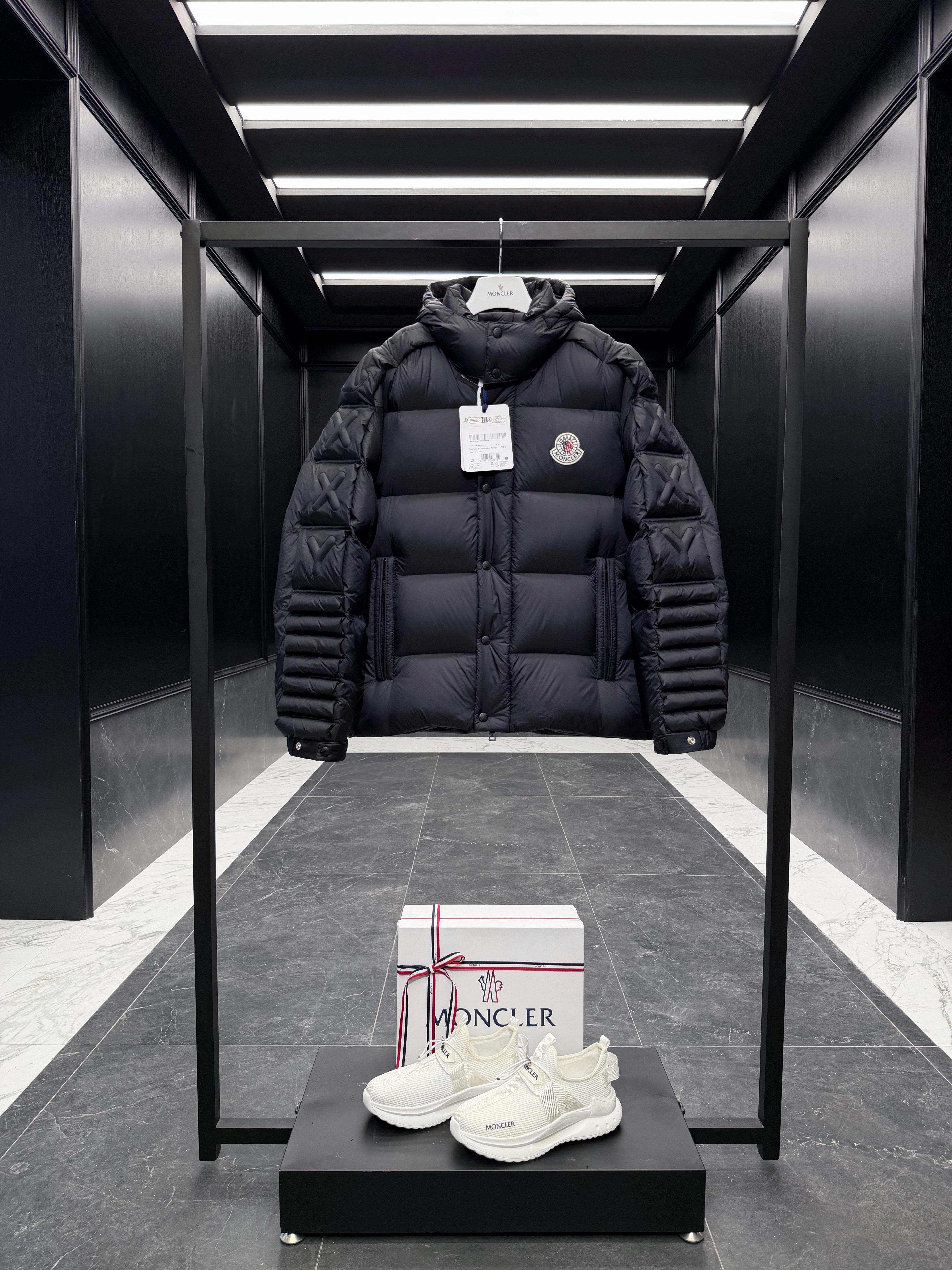GIUBBOTTO MONCLER
