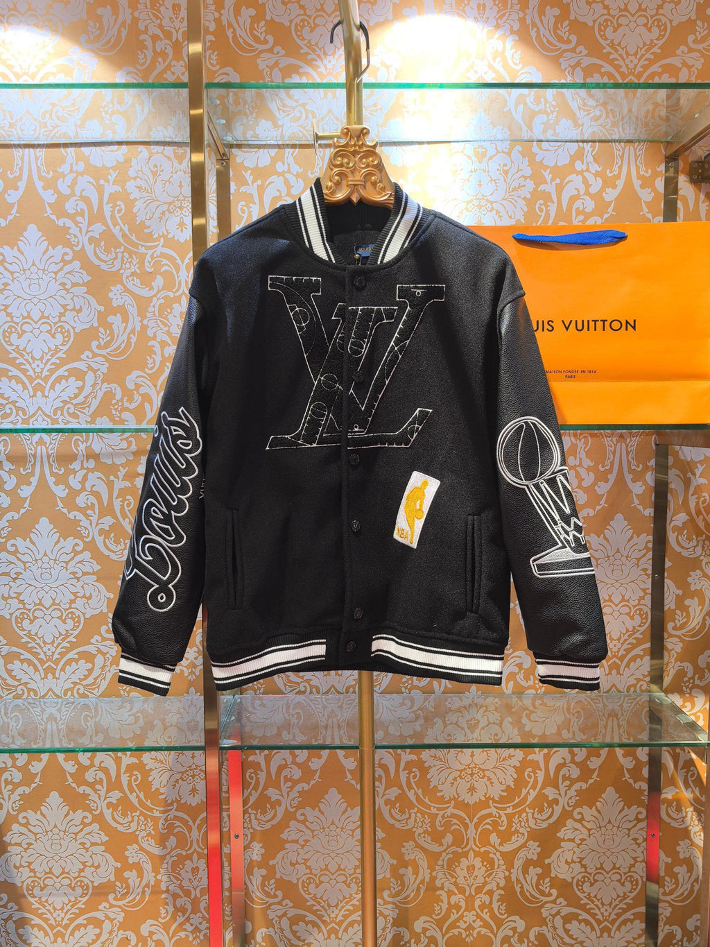 LOUIS VUITTON JACKET
