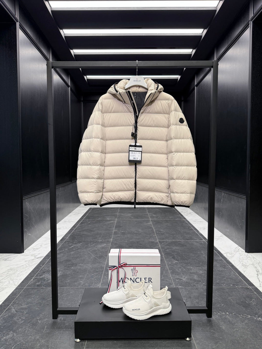 PIUMINO MONCLER