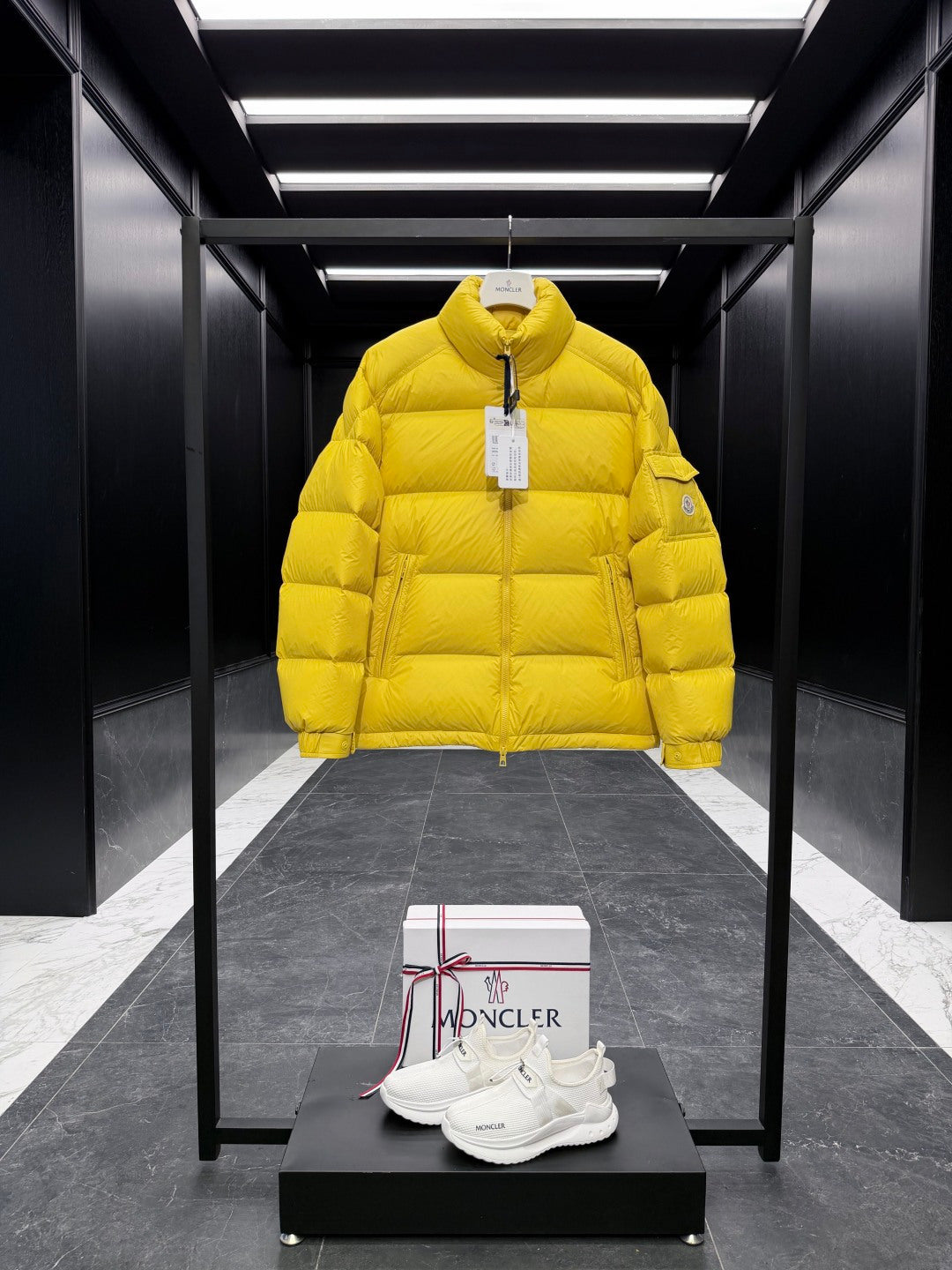 GIUBBOTTO MONCLER