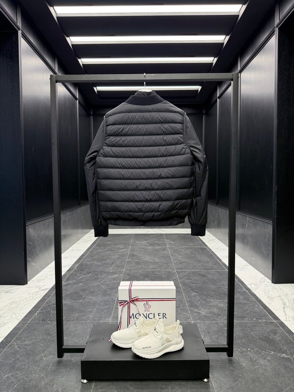 GIACCA IMPERMEABILE MONCLER