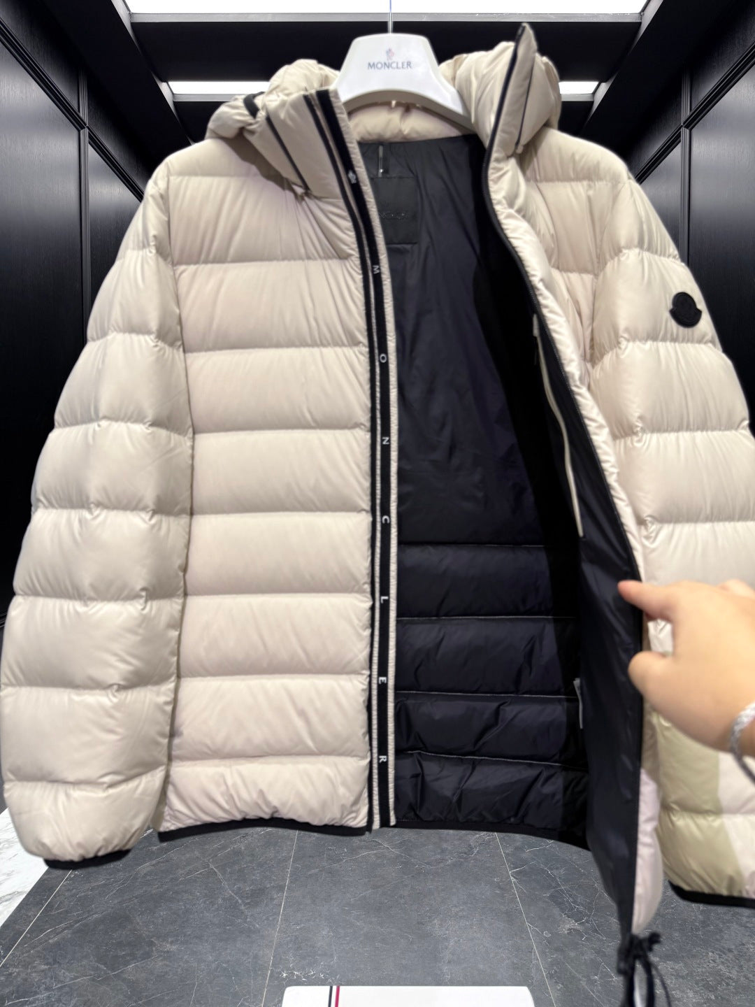 PIUMINO MONCLER