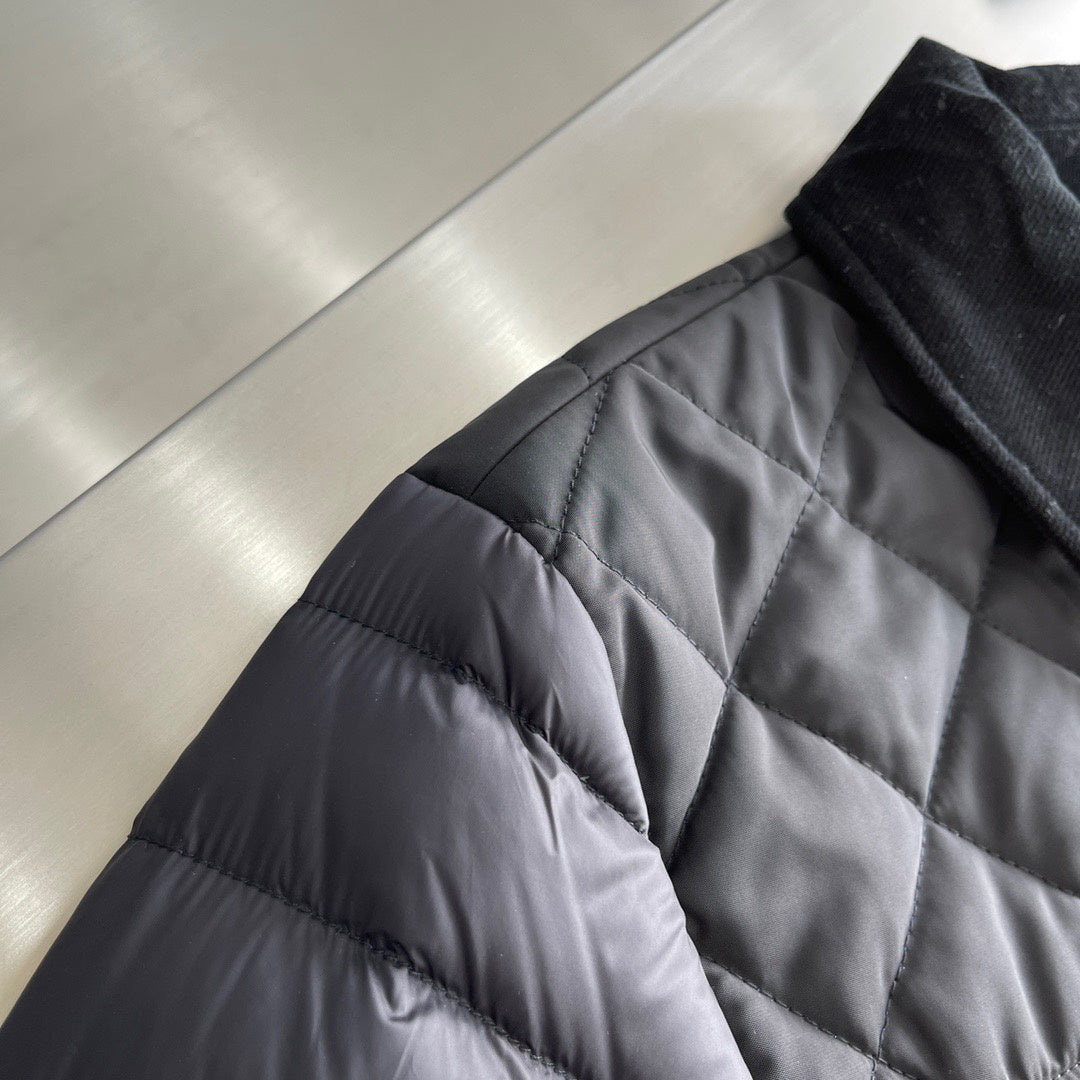 BURBERRY TRENCH JACKET