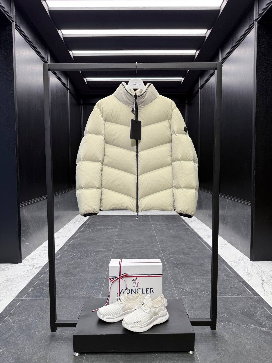GIUBBOTTO MONCLER
