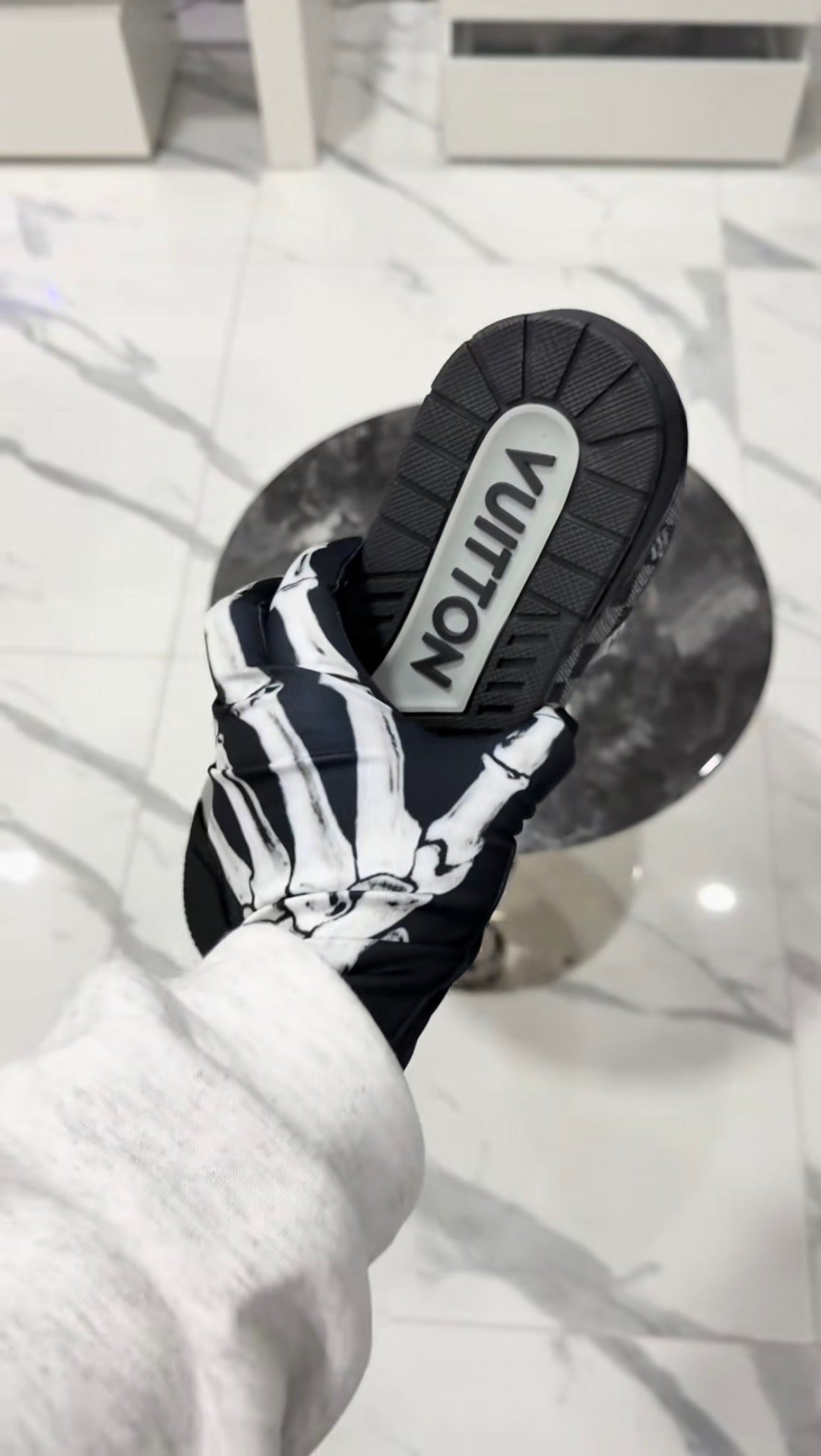 LOUIS VUITTON TRAINER DENIM BLACK