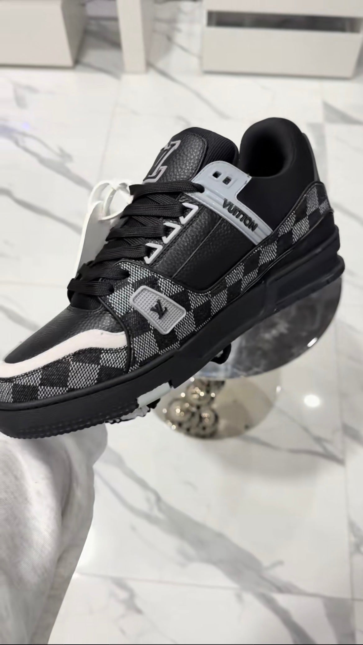 LOUIS VUITTON TRAINER DENIM BLACK